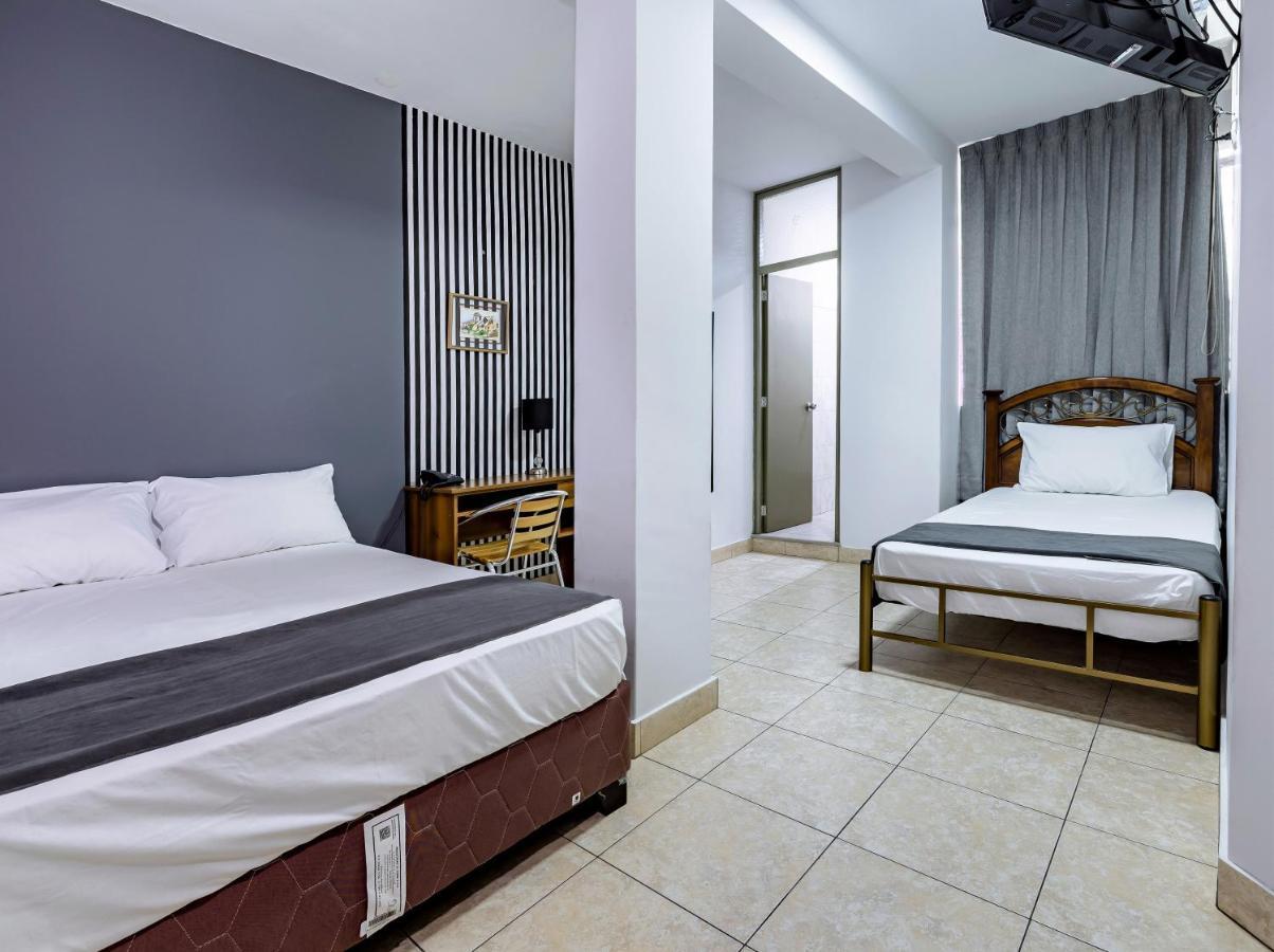 Hotel Taurus Piura Kültér fotó